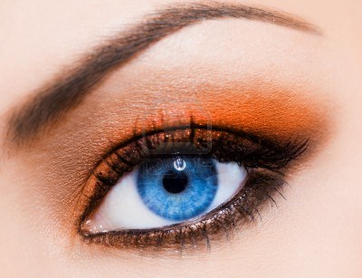 Wink-Admirable Eye Makeup Ideas for Sensual Look