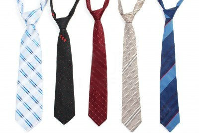 Choose Skinny Ties to Complement Your Business Suit this Year