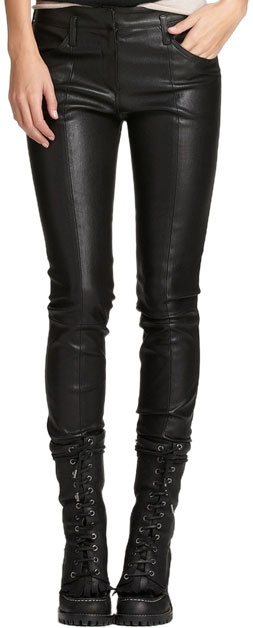 Rock in Women Leather Pants in the Right Way