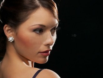 tricks-choosing-earrings-for-different-facial-shapes